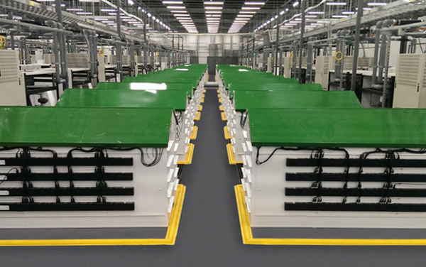Crypto mining GRC HashRaQ data center cooling