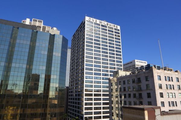 One-Wilshire Los Angles Dedicated Server