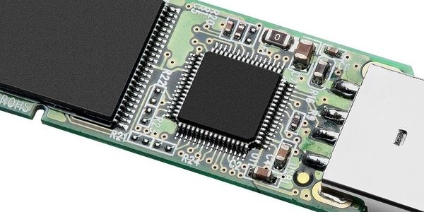 what is flash storage
