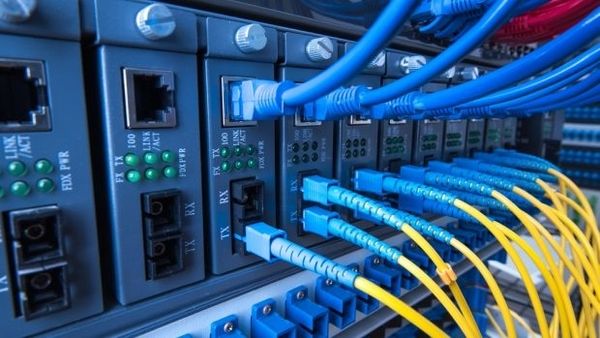 application vs web server