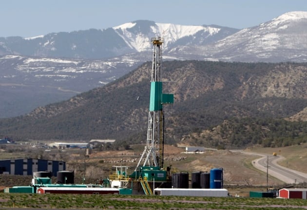 natural gas equipment and mountains